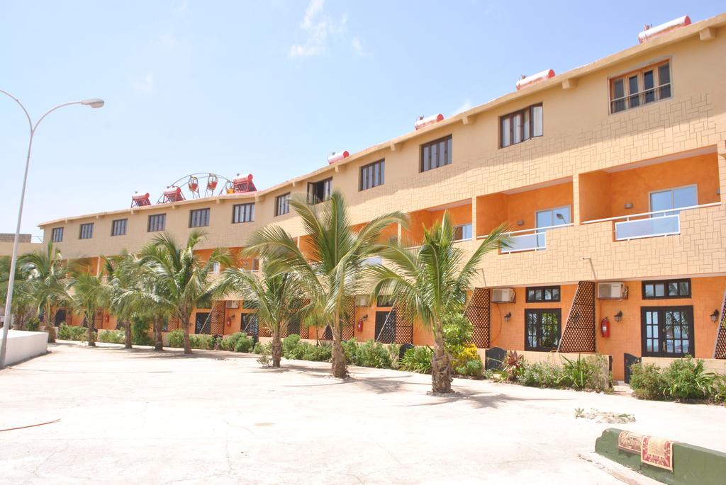 Hotel Magic Land Dakar Exterior photo